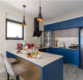 Luxury 4 Bedroom Villa with Infinity Pool, Sauna, Gym, Jacuzzi and Sea Views in Orašac, near Dubrovnik, Sleeps 8